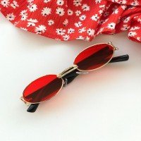 ŞT Star Oval Glasses - Red & Black