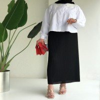 AVZ Elastic Waist Pleated Skirt - Black