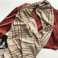 MD Square Zigzag Pattern Shawl - Cream and Brown