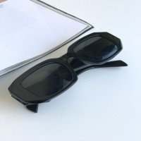 Yesk Broken Edge Glasses - Black