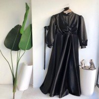 Robe de soirée en satin à double boutonnage Tn - Noir